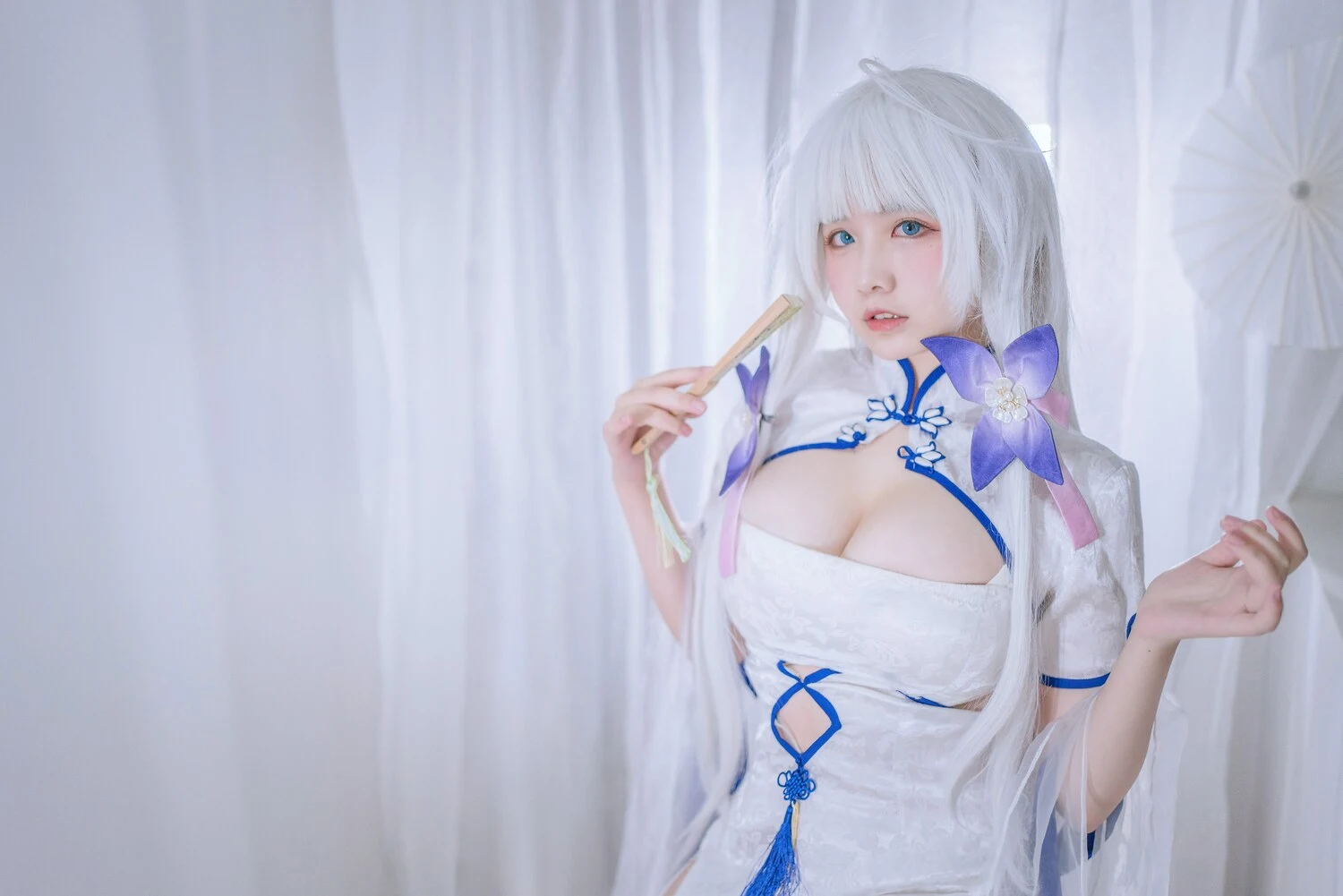 阿半今天很开心写真图片 性感美少女网红模特