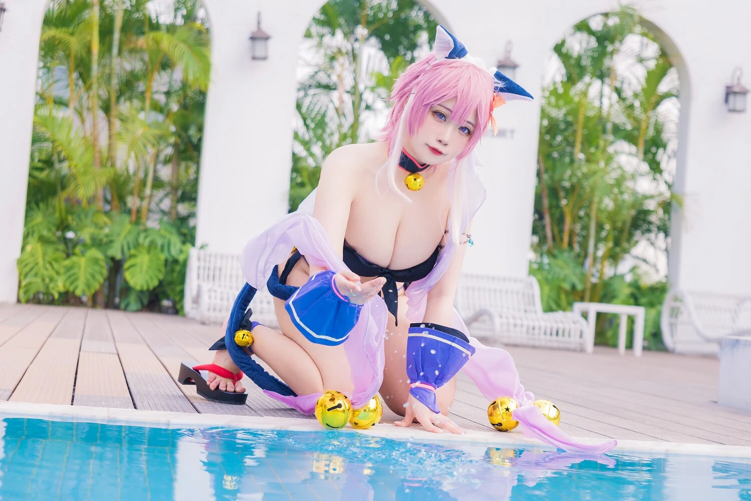 贞子蜜桃写真图片 性感美少女网红模特