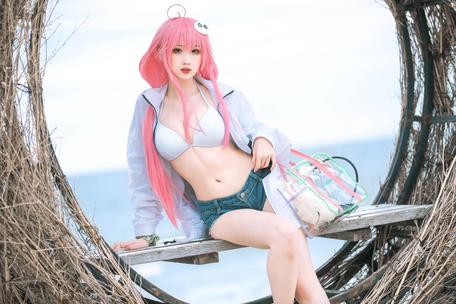瓦斯塔亚小龙虾写真图片 性感美少女网红模特