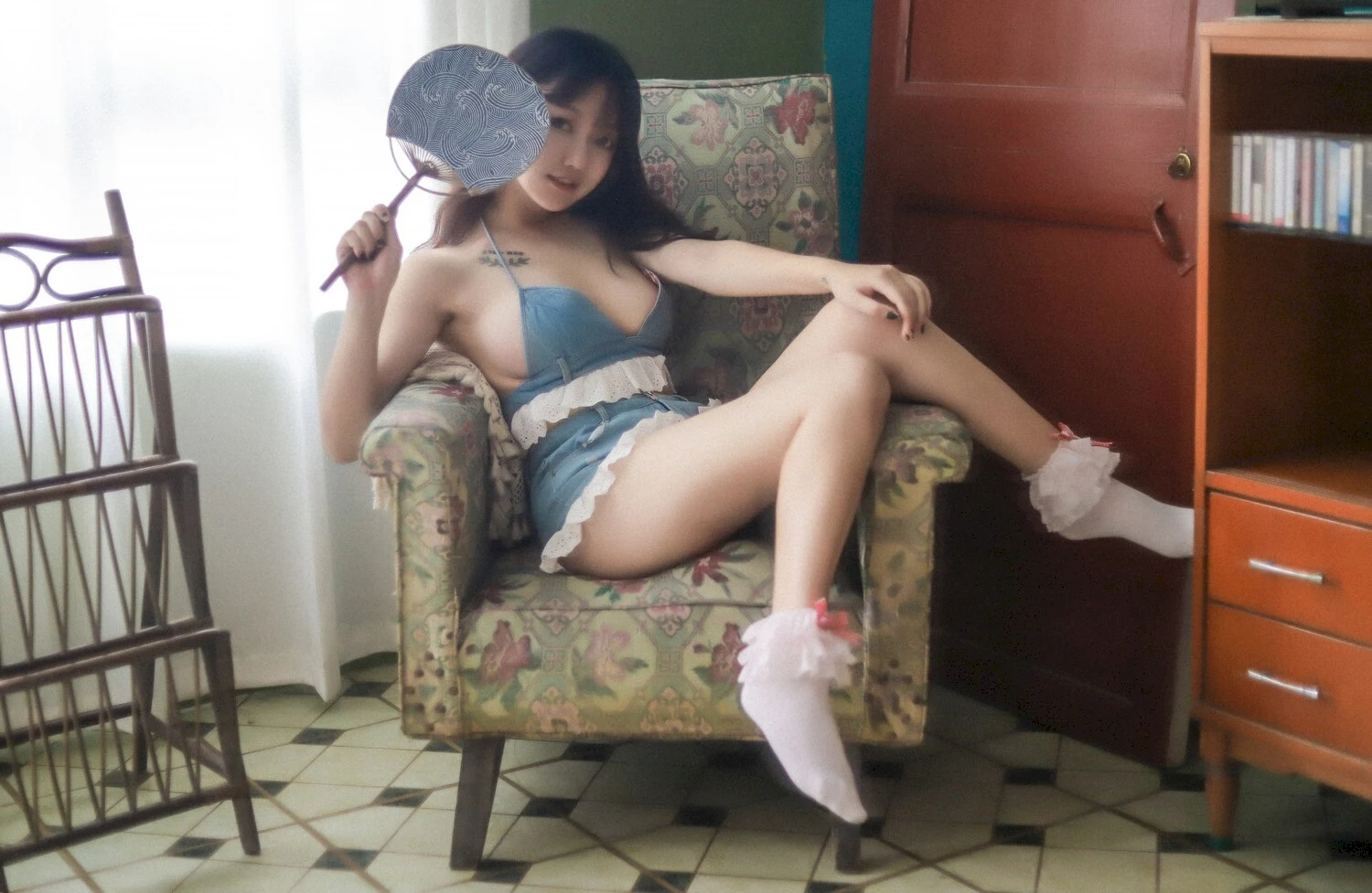 奇行家狗崽写真图片 性感美少女网红模特